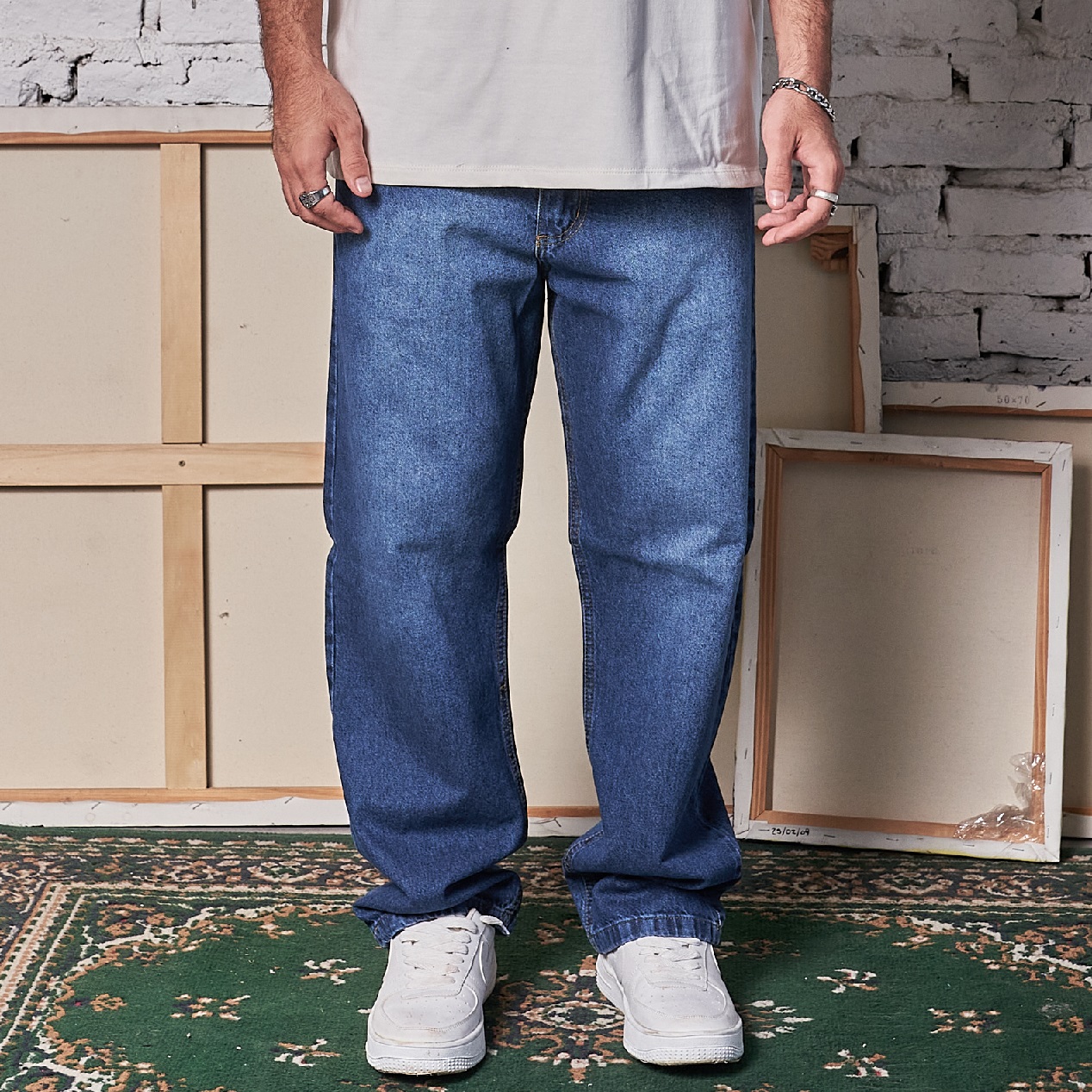 JEAN RELAX RECTO AZUL LOCALIZADO STONE COSTURA BEIGE ALGODON 100%