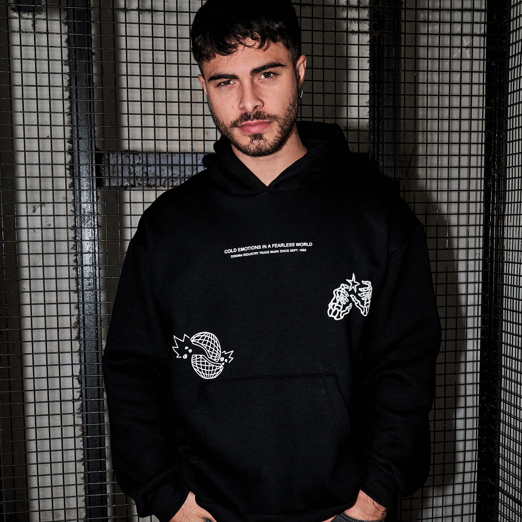 BUZO HODDIE FRISA OVERSIZE «COLD EMOTIONS»