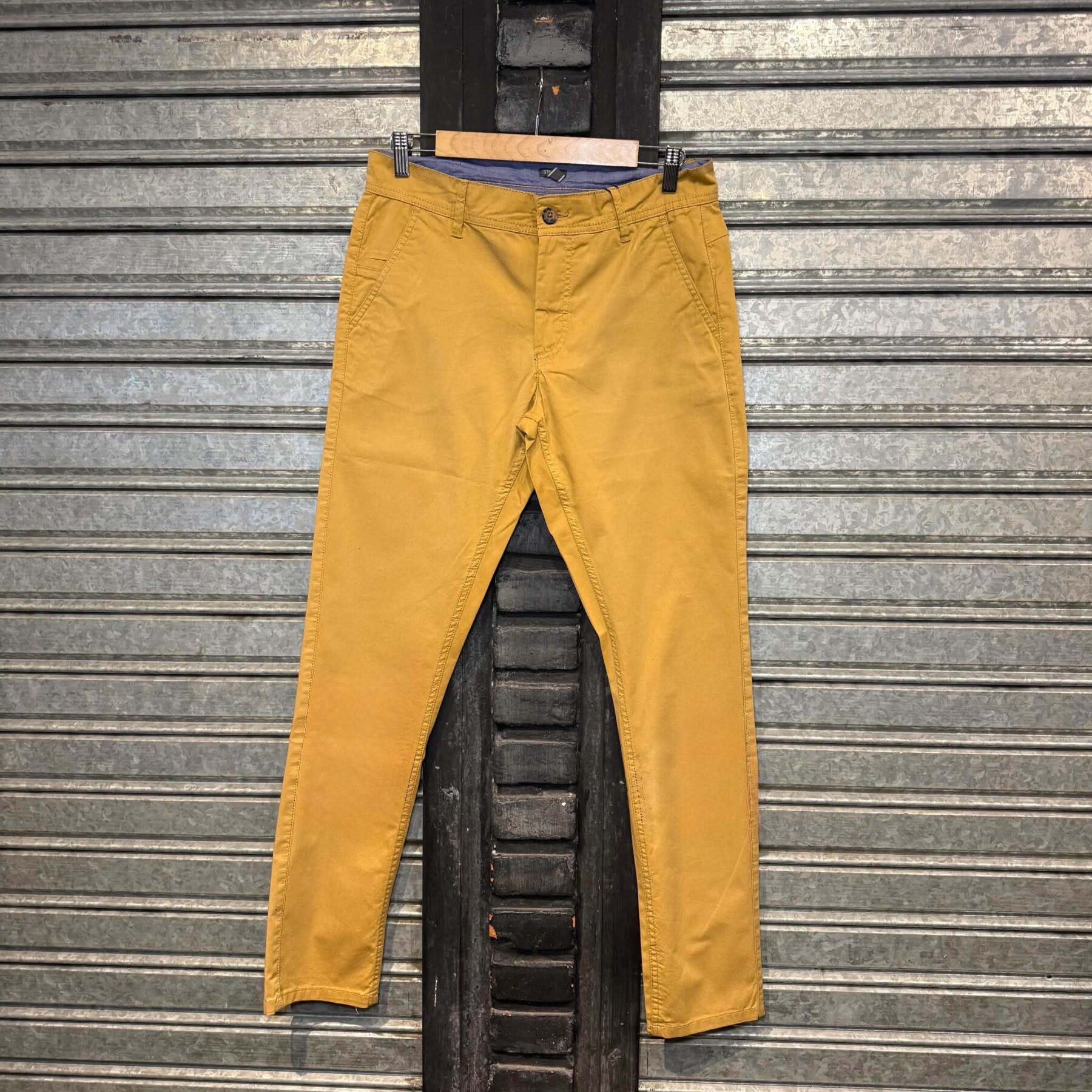 PANTALON CHINO DE GABARDINA PREMIUM